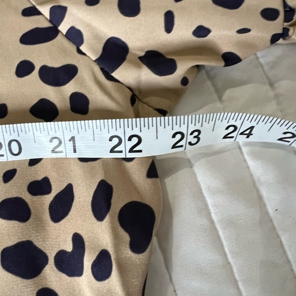 Leopard Print Ruffle Sleeve Dress - Picture 7 of 8